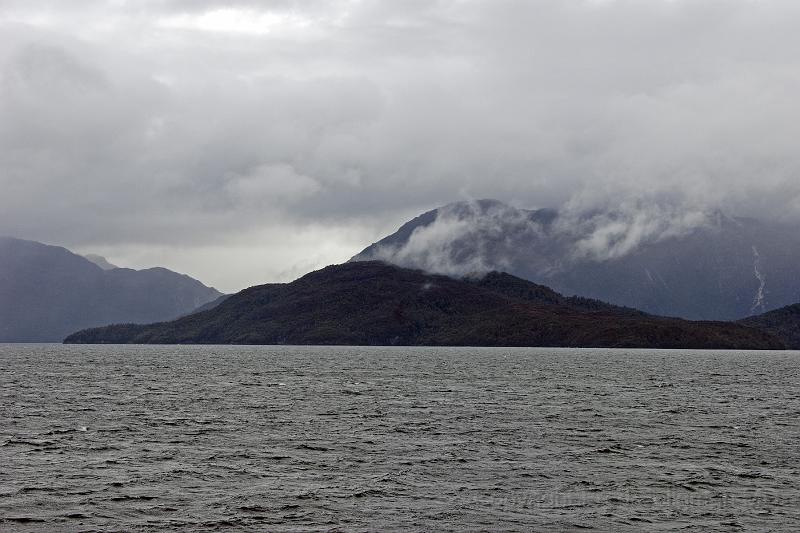 20071216 105454D2X 4200x2800.jpg - Cruising Chilean Fjords